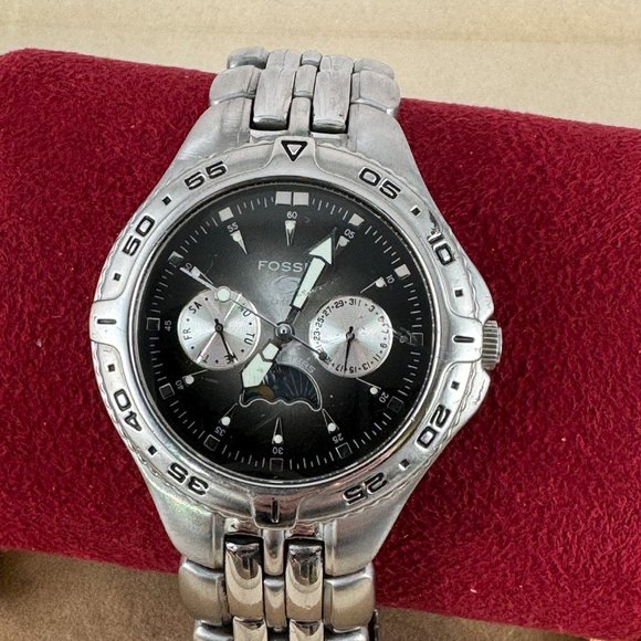 Vintage Fossil Blue 3 Hands Chronograph with 3 Sub Dials Moon Phase - Picture 1 of 9